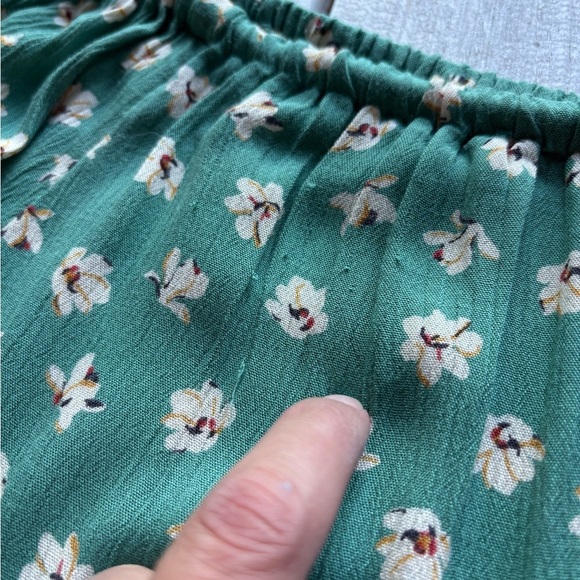 Billabong | Bell Sleeve Off-Shoulder Floral Top | M | Green - Picture 11 of 11